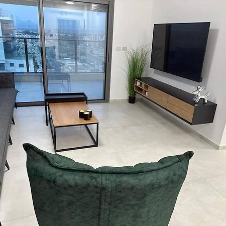 Elegant 3 Bedroom Ocean View Condo In Kiryat Yam Qiryat Yam Exterior foto